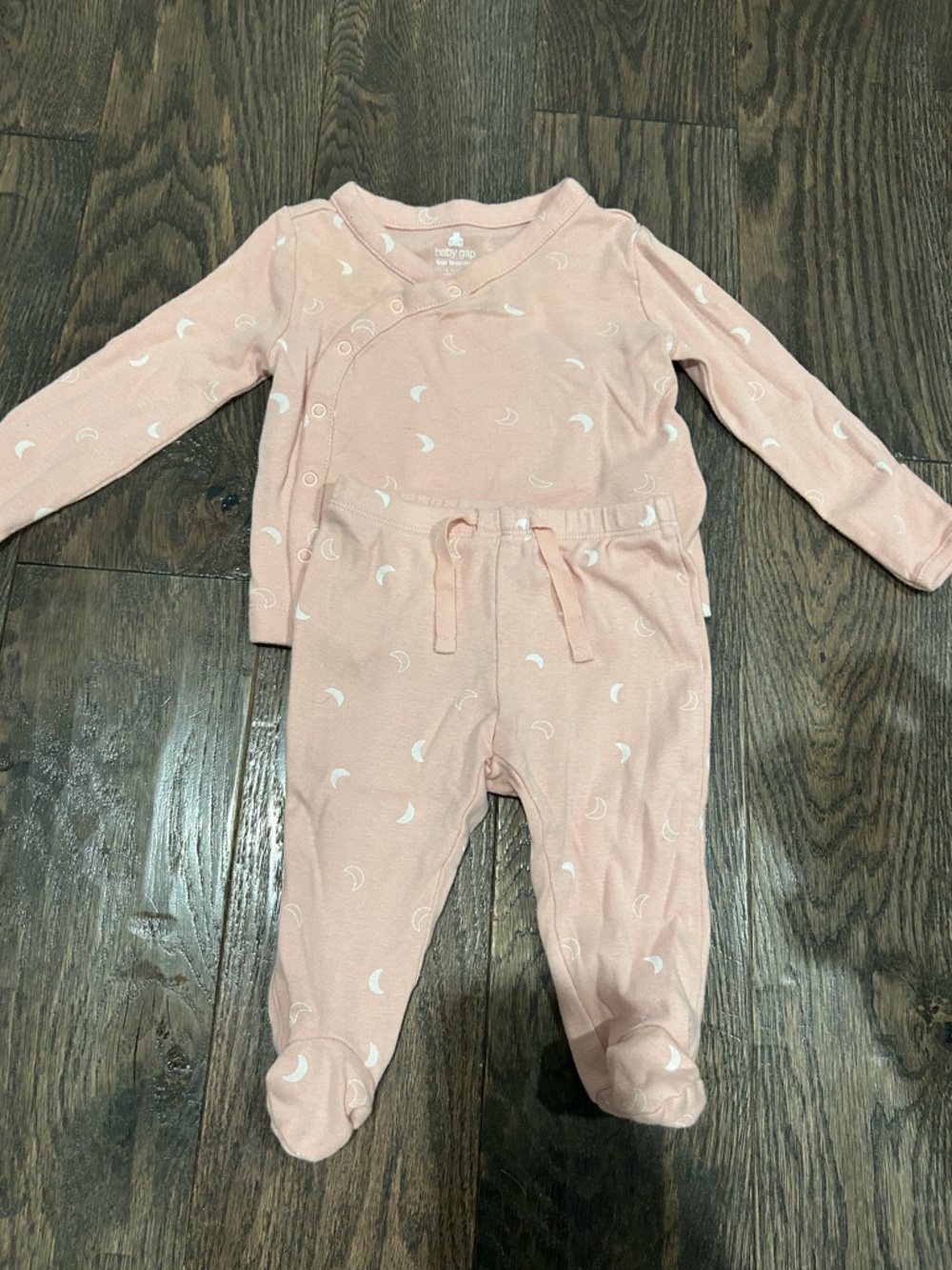Baby Gap Mauve Baby Wrap Set with White Crescent Moon Print 3-6M